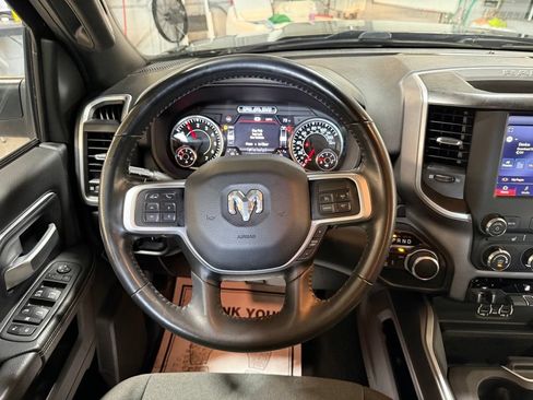 Used 2022 RAM 2500 Big Horn w/ Night Edition AWD/4WD image 8