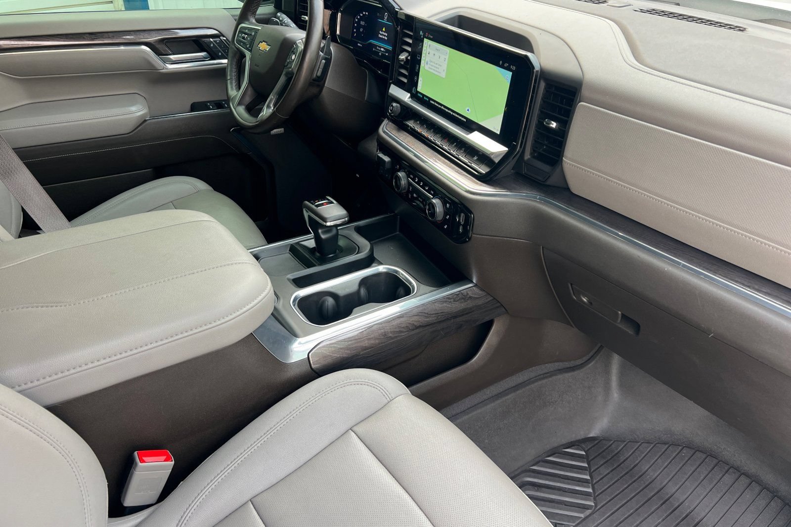 Used 2023 Chevrolet Silverado 1500 LTZ w/ Technology Package AWD/4WD image 16