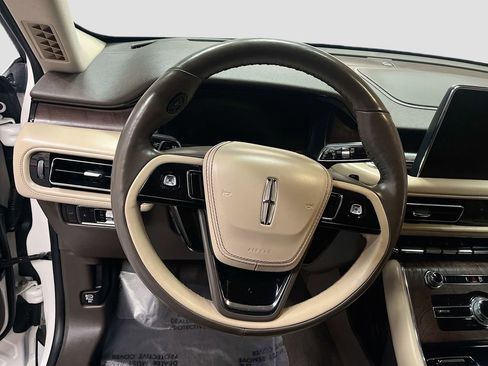 Used 2022 Lincoln Aviator Reserve w/ Equipment Group 201A image 11
