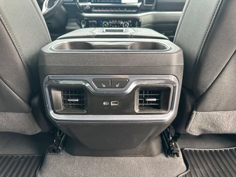 Used 2022 Chevrolet Silverado 1500 LTZ w/ Technology Package AWD/4WD image 23