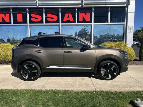 New 2026 Nissan Kicks SR w/ Cold Weather Package image 5