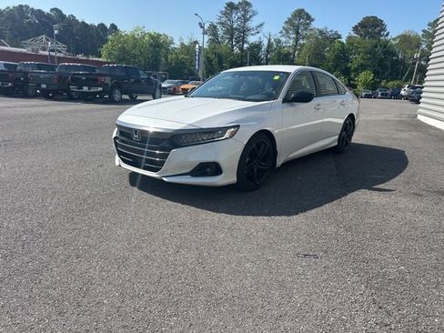 Used 2022 Honda Accord Sport image 1