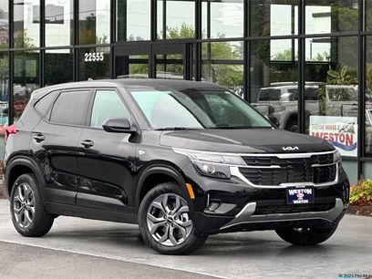 Certified 2025 Kia Seltos LX