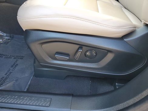 Certified 2024 Ford Explorer XLT w/ Equipment Group 202A image 9