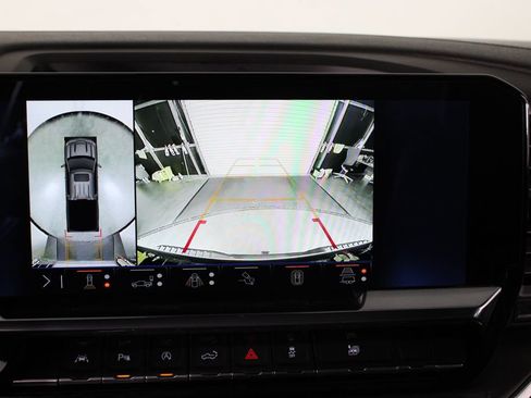 Used 2024 Chevrolet Silverado 1500 High Country image 28