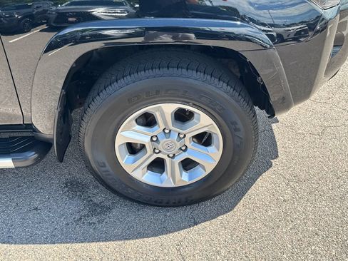 Used 2017 Toyota 4Runner SR5 Premium AWD/4WD image 42