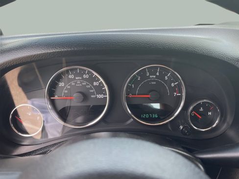 Used 2014 Jeep Wrangler Unlimited Sport AWD/4WD image 10