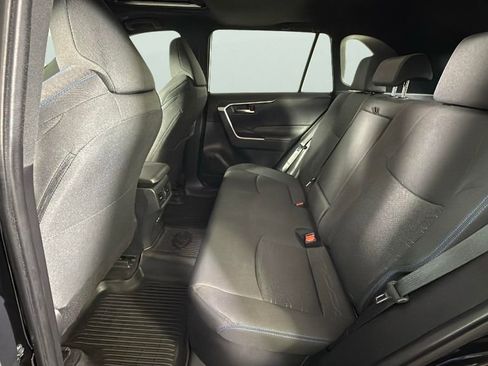 Used 2023 Toyota RAV4 SE w/ Convenience Package image 28