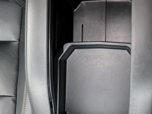 Used 2018 Toyota Highlander XLE image 36