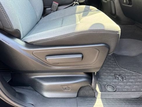 Used 2020 RAM 1500 Big Horn AWD/4WD image 29