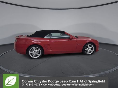 Used 2013 Chevrolet Camaro SS RWD image 16