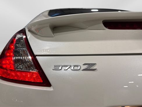 Used 2020 Nissan 370Z Touring Sport image 41