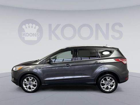 Used 2015 Ford Escape Titanium FWD image 2