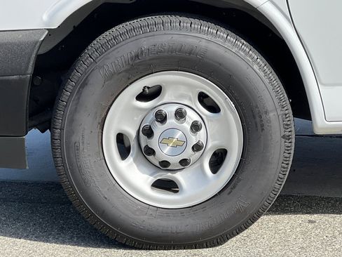 New 2023 Chevrolet Express 3500 Extended w/ Driver Convenience Package image 23