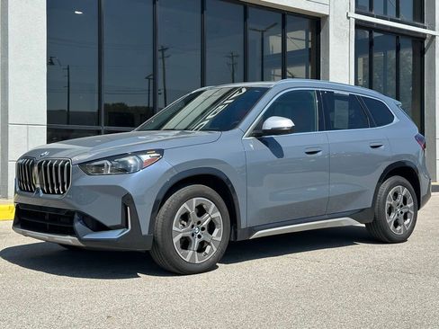 Used 2023 BMW X1 xDrive28i w/ Premium Package image 5