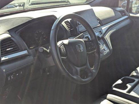 Used 2025 Honda Odyssey Sport-L image 14
