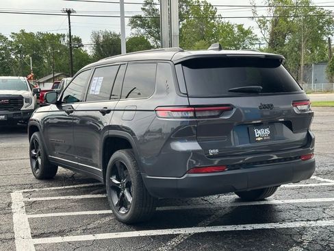 Used 2025 Jeep Grand Cherokee L Altitude RWD image 6