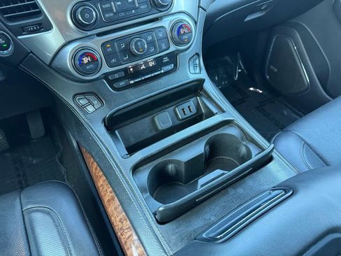 Used 2018 Chevrolet Suburban Premier image 22