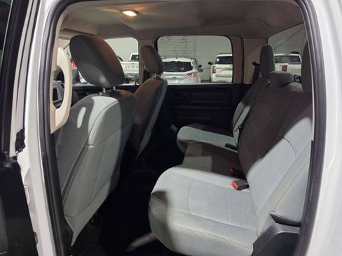 Used 2018 RAM 1500 Express AWD/4WD image 33