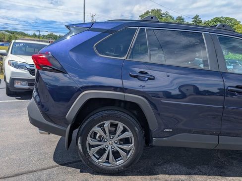 Used 2025 Toyota RAV4 XLE Premium AWD/4WD image 8