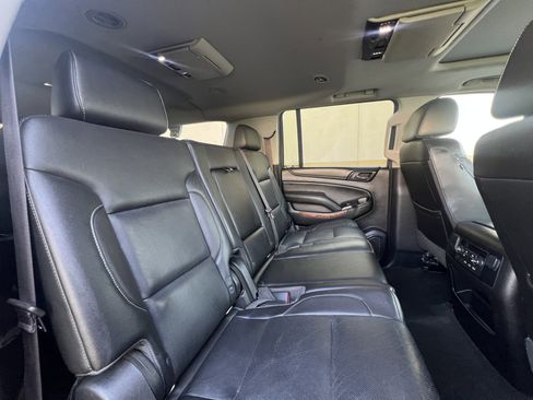 Used 2017 Chevrolet Suburban Premier image 30