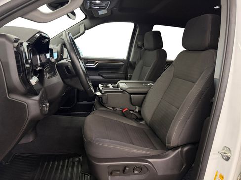 Used 2025 Chevrolet Silverado 1500 LT image 9