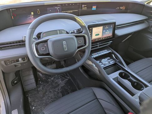 New 2026 Lincoln Nautilus Reserve w/ Jet Appearance Package AWD/4WD image 10