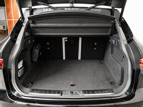 Used 2023 Jaguar F-PACE S image 16