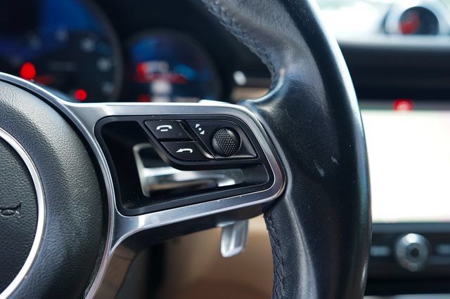 Used 2020 Porsche Macan AWD/4WD image 29