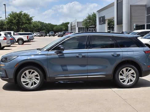 New 2026 Lincoln Corsair Premiere FWD image 11