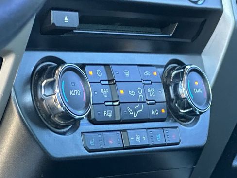 Used 2017 Ford F250 Lariat w/ Chrome Package image 14