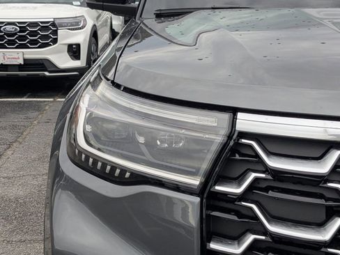 New 2026 Ford Explorer Platinum w/ LUX Leather Package image 9