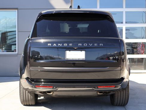 Certified 2023 Land Rover Range Rover SE image 9