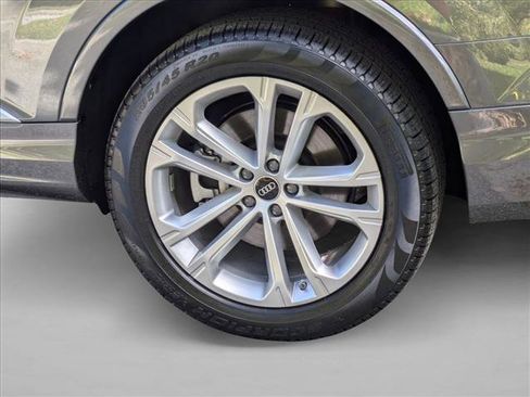 Used 2025 Audi Q7 3.0T Premium Plus w/ Premium Plus Package image 10