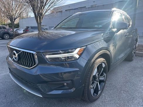 Used 2019 Volvo XC40 T5 Inscription image 3