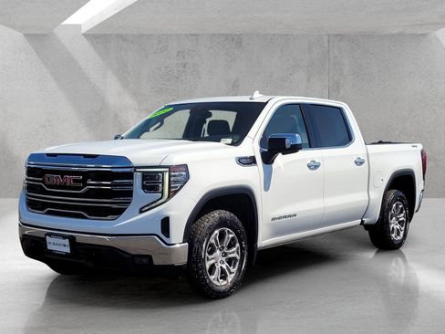Used 2024 GMC Sierra 1500 SLT AWD/4WD image 9