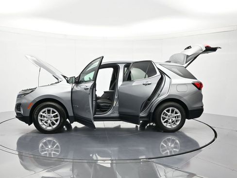Used 2024 Chevrolet Equinox LT image 46