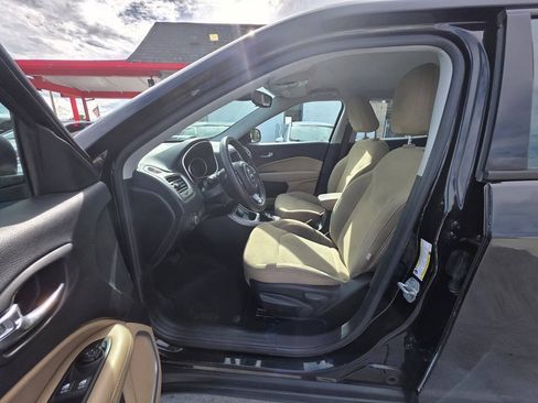 Used 2018 Jeep Compass Sport w/ Tech Group AWD/4WD image 9