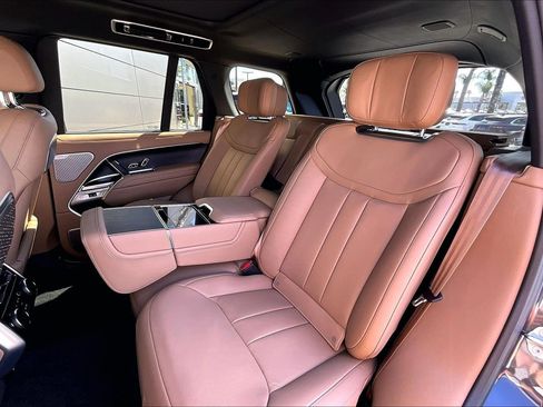 New 2026 Land Rover Range Rover Autobiography image 10