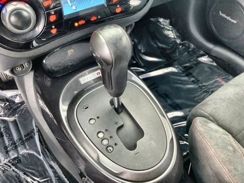 Used 2013 Nissan Juke NISMO w/ Interior Illumination Pkg AWD/4WD image 21