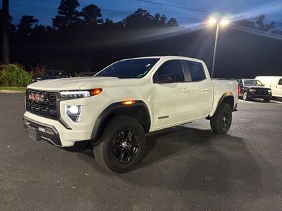 Used 2024 GMC Canyon Elevation w/ Trailering Package