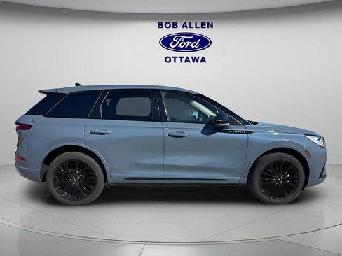 Used 2025 Lincoln Corsair Reserve w/ Jet Appearance Package AWD/4WD image 6