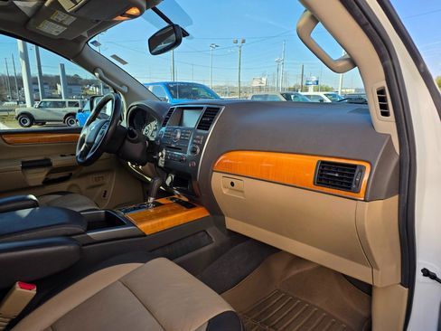 Used 2014 Nissan Armada Platinum w/ Platinum Reserve Package image 17