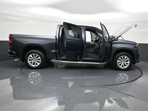 Used 2021 Chevrolet Silverado 1500 Custom image 32