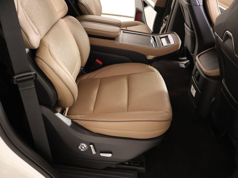 New 2026 Lincoln Navigator Black Label AWD/4WD image 16
