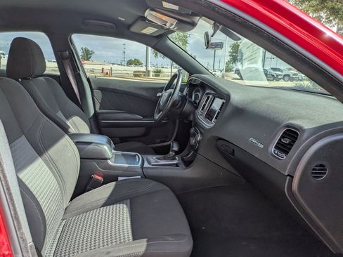 Used 2023 Dodge Charger SXT image 33