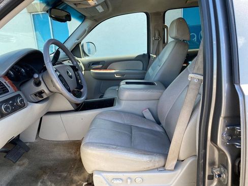 Used 2008 Chevrolet Avalanche LT w/ LT Preferred Equipment Group AWD/4WD image 11