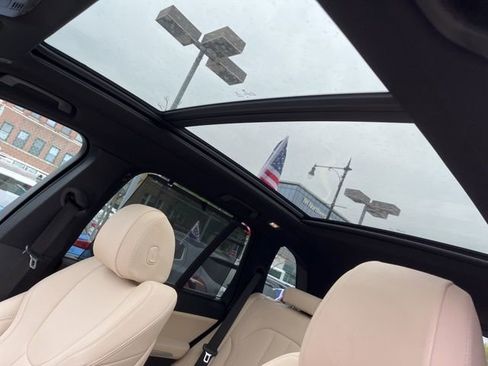Used 2022 BMW X5 xDrive45e AWD/4WD image 11