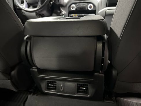 Used 2024 Chevrolet Silverado 1500 Custom image 13