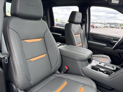 New 2026 GMC Sierra 2500 AT4 w/ AT4 Premium Plus Package AWD/4WD image 38